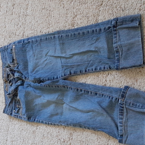 2/$12 or 5/$25 Girls denim capris 10 SLIM - Picture 4 of 5